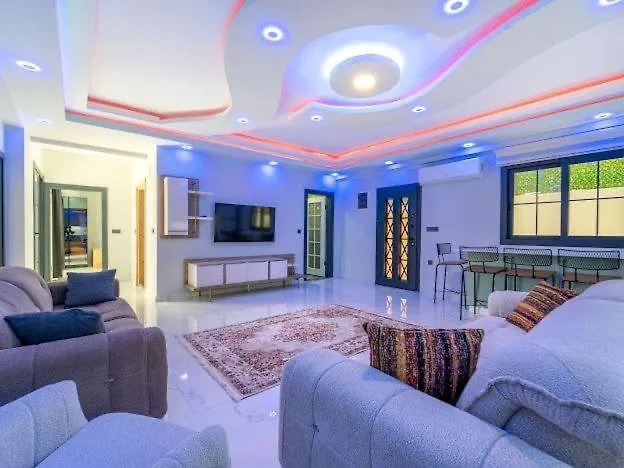 Villa Sel Φετιγιέ 0*,